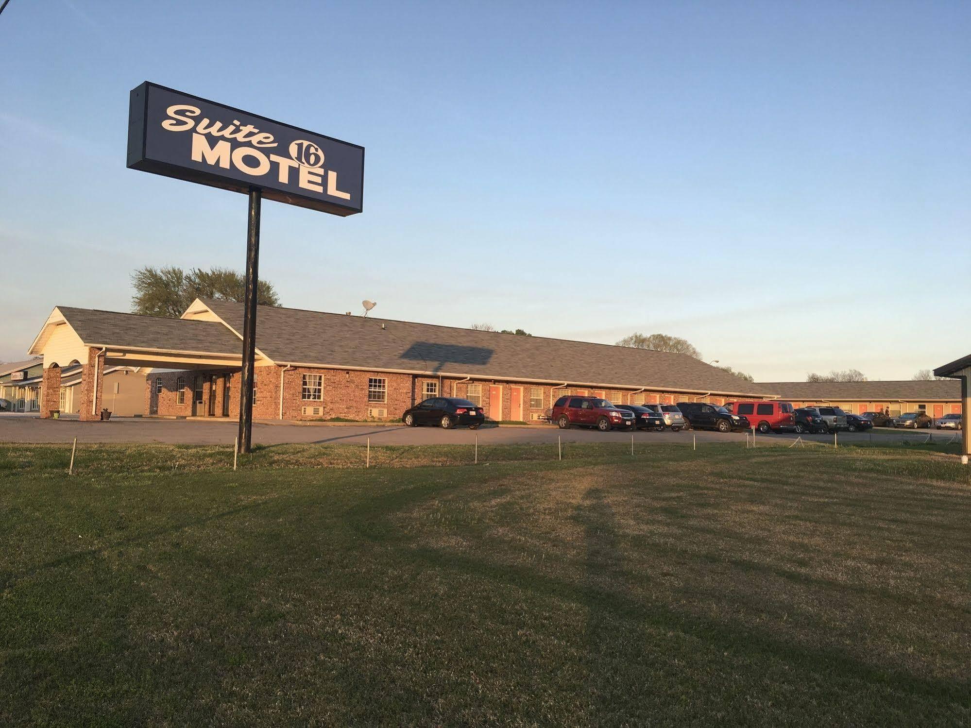 Suite 16 Motel Gore Εξωτερικό φωτογραφία